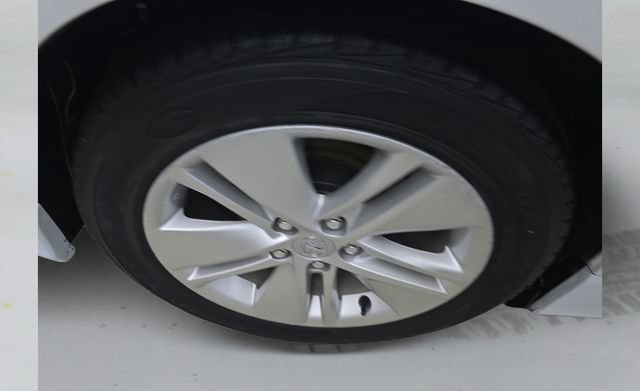 Used 2010 Lexus HS 250h FWD image 17