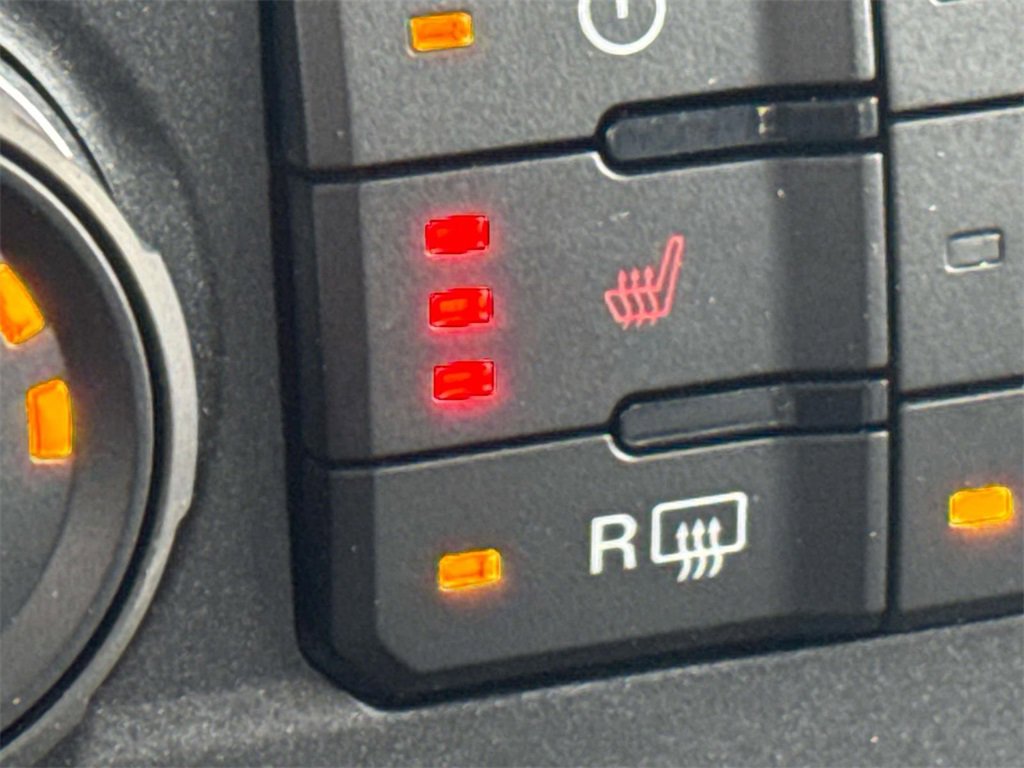 Used 2019 Ford F250 XLT w/ XLT Premium Package image 25