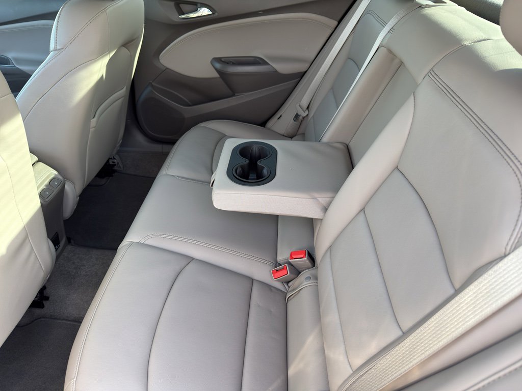 Used 2017 Chevrolet Cruze Premier image 26