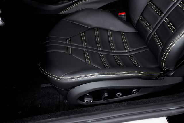 Certified 2022 Ferrari 812 GTS RWD image 23