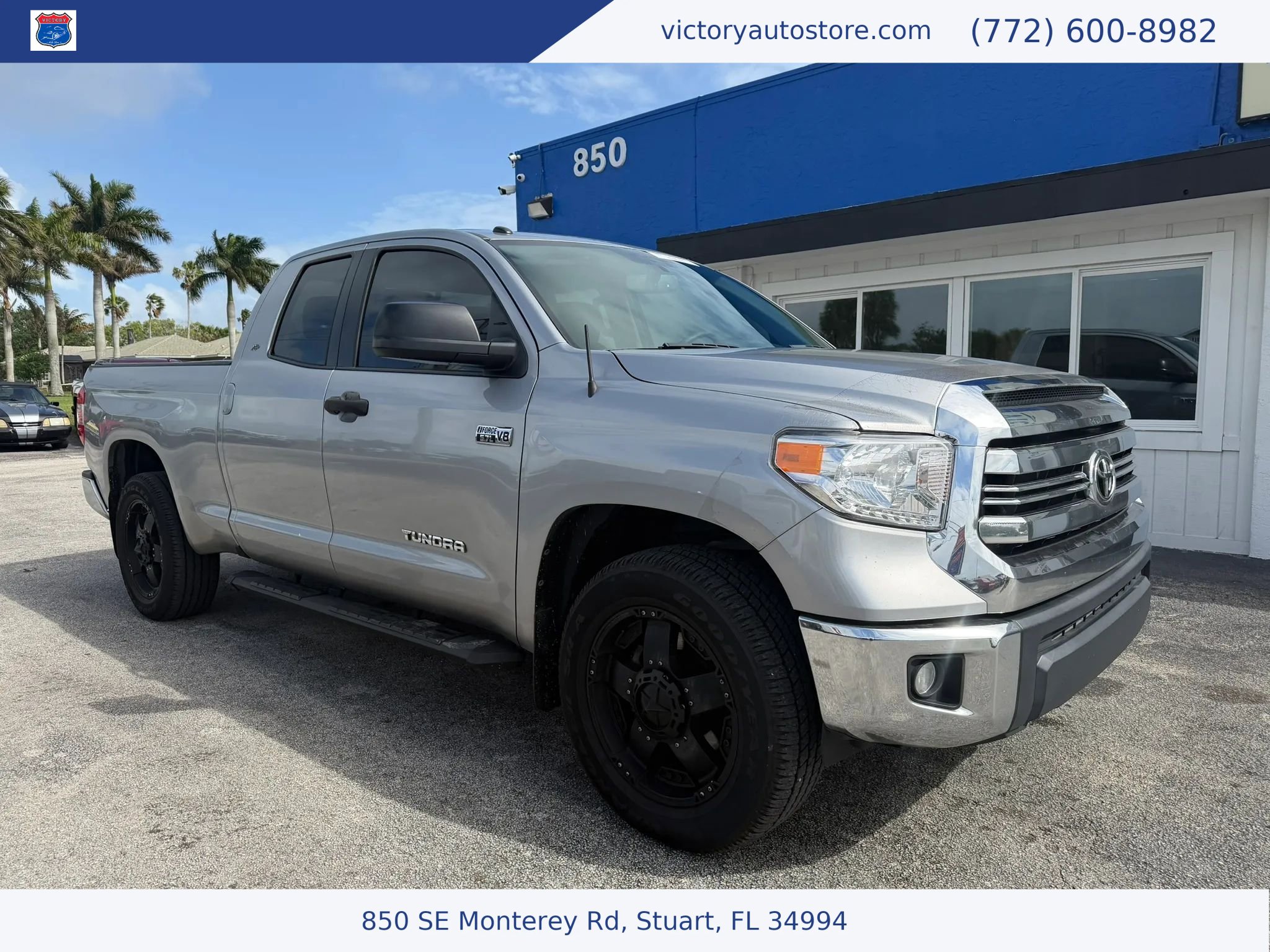 Used 2017 Toyota Tundra SR5 w/ SR5 Upgrade Package AWD/4WD image 1