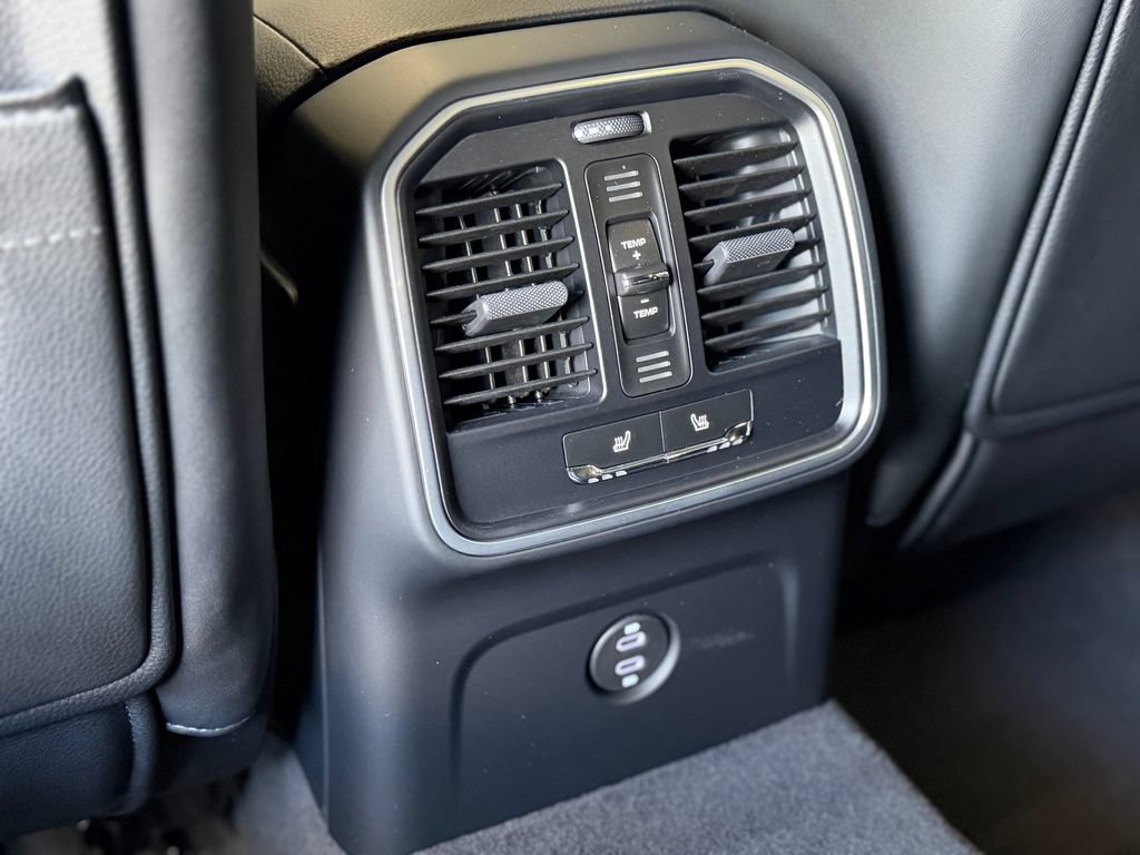New 2026 Porsche Macan GTS AWD/4WD image 32