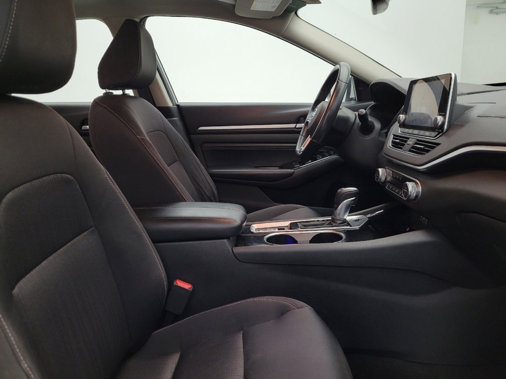 Used 2020 Nissan Altima 2.5 SV image 21