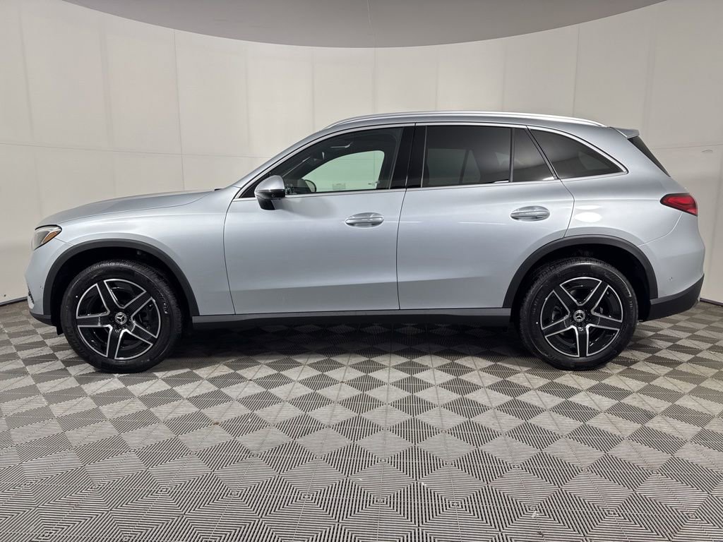 New 2026 Mercedes-Benz GLC 300 4MATIC image 2