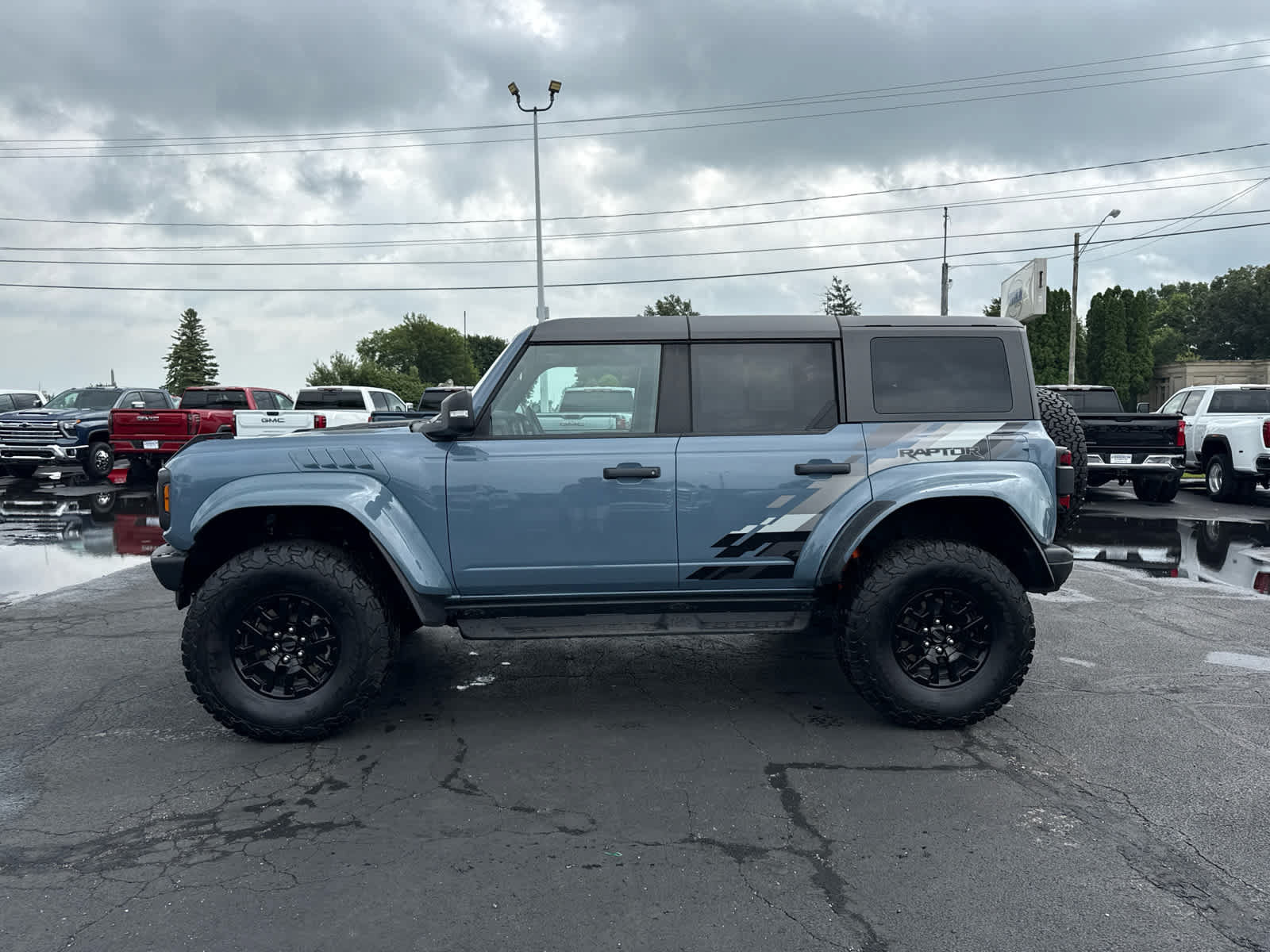 Used 2024 Ford Bronco Raptor w/ Interior Carbon Fiber Pack 6 AWD/4WD image 2