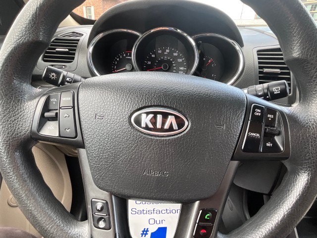 Used 2013 Kia Sorento LX w/ Convenience Pkg FWD image 13