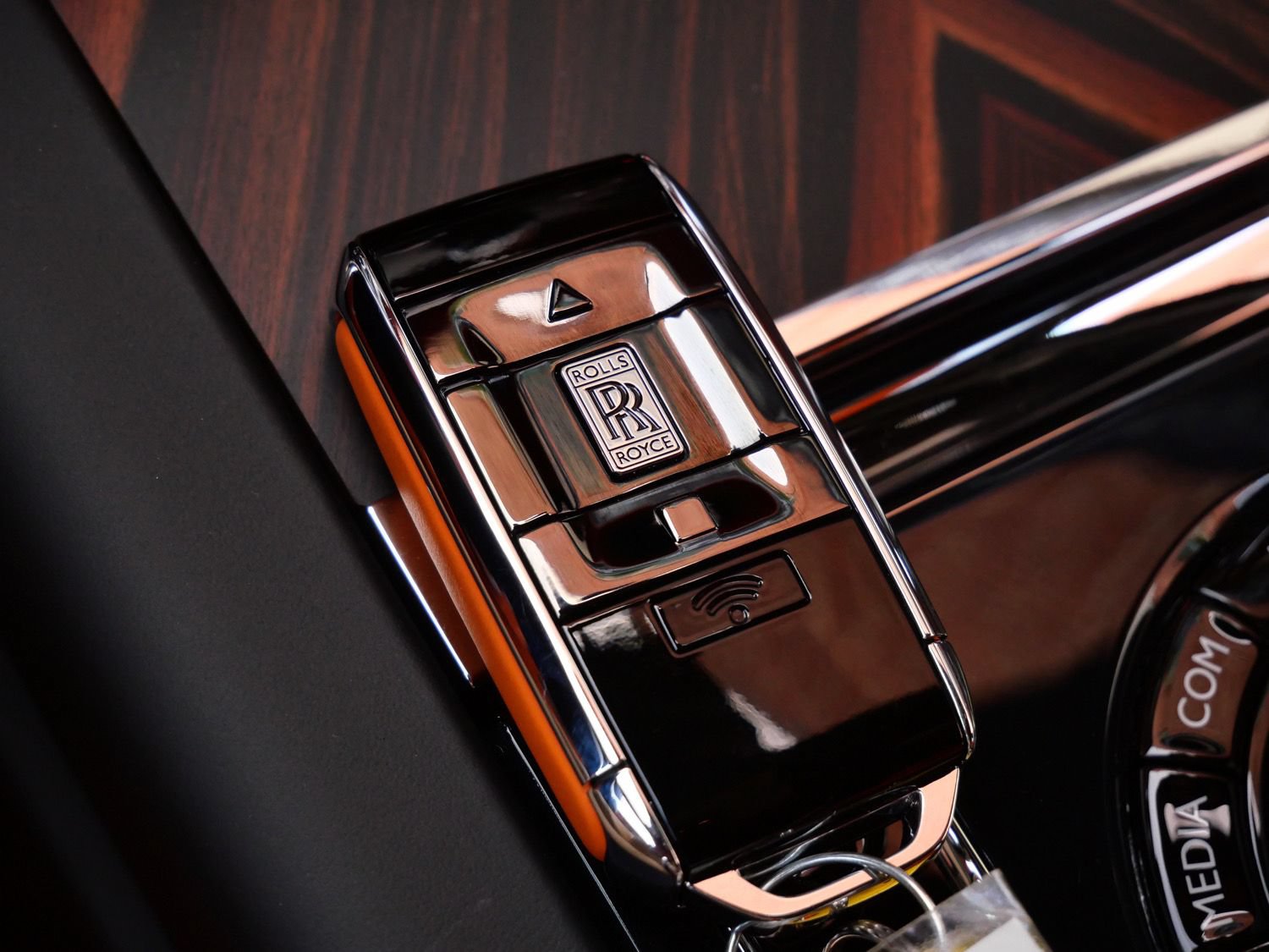 Certified 2024 Rolls-Royce Cullinan AWD/4WD image 31