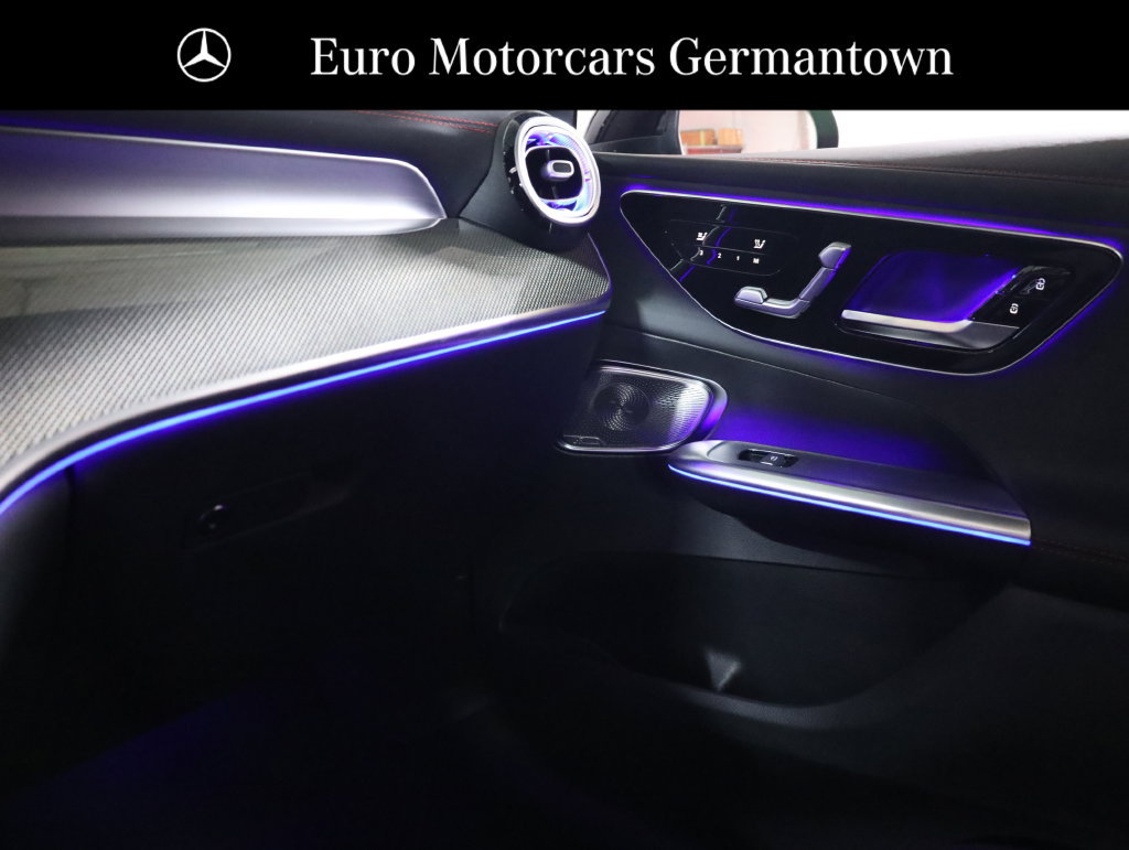 Used 2025 Mercedes-Benz GLC 43 AMG 4MATIC image 22