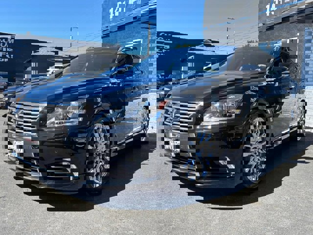 Used 2017 Lexus LS 460 w/ Comfort Package image 19