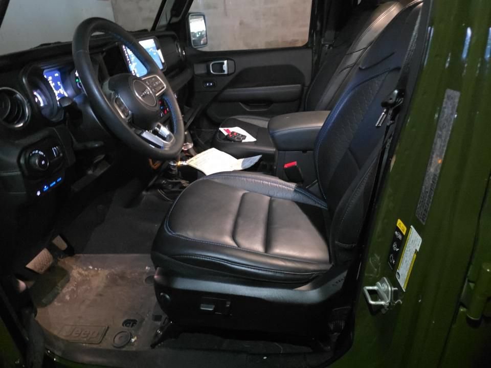 Used 2024 Jeep Wrangler High Altitude AWD/4WD image 8