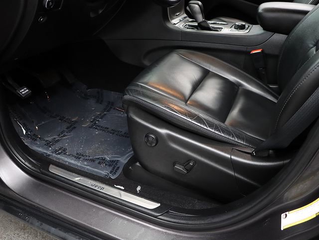 Used 2021 Jeep Grand Cherokee Limited image 25