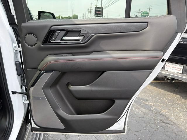 Used 2026 GMC Yukon AT4 Ultimate w/ LPO, Floor Liner Package AWD/4WD image 19