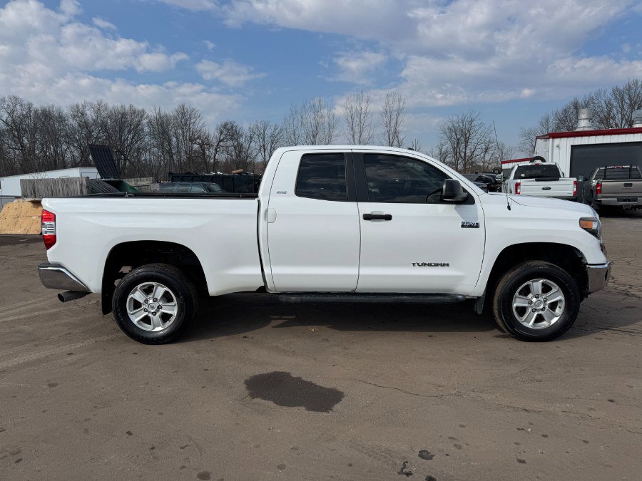 Used 2018 Toyota Tundra SR5 image 6