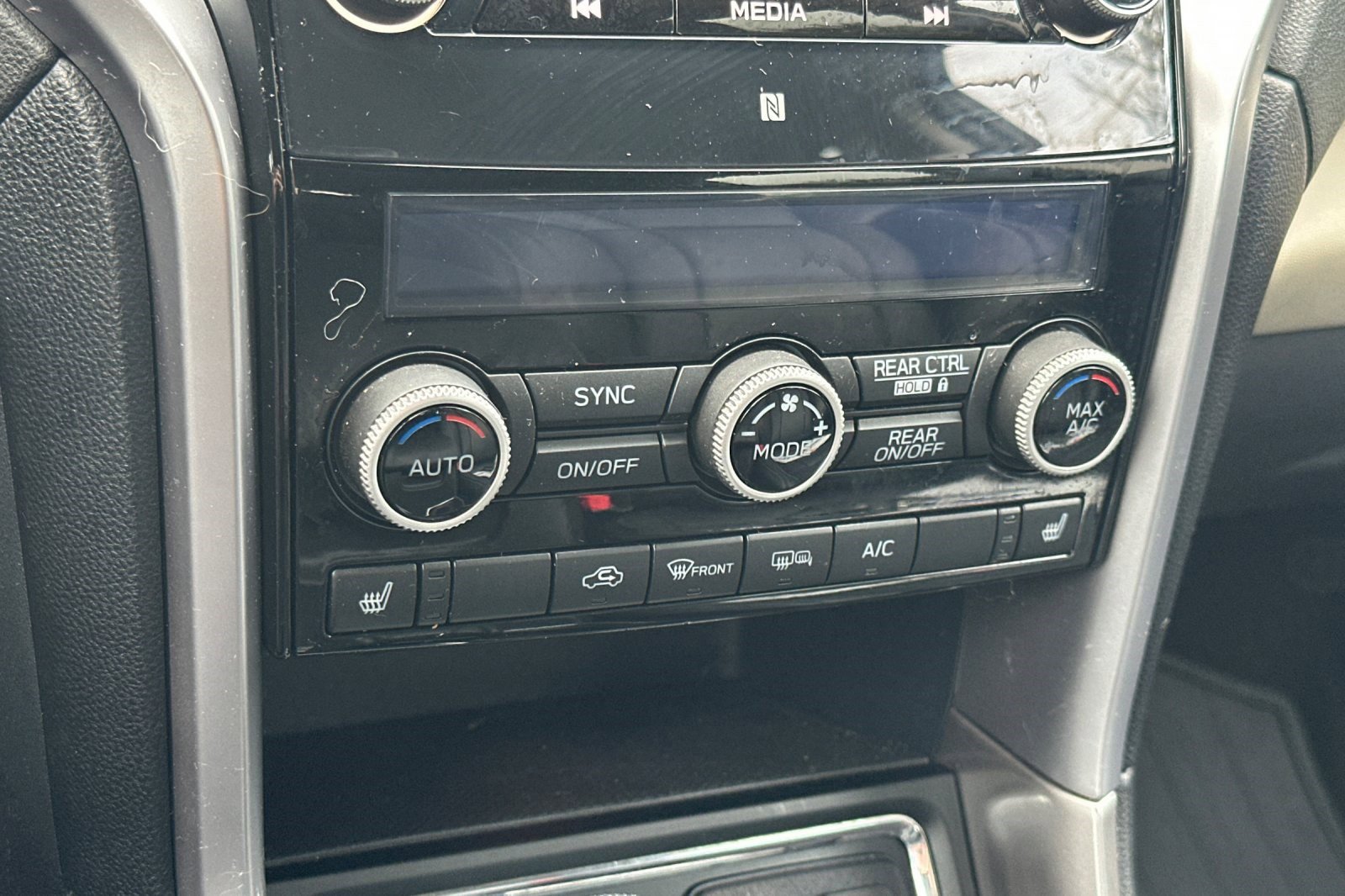 Used 2019 Subaru Ascent Limited w/ Popular Package #2 image 27