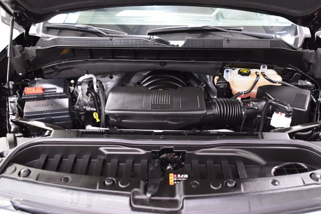 Used 2024 Chevrolet Silverado 1500 LT AWD/4WD image 28