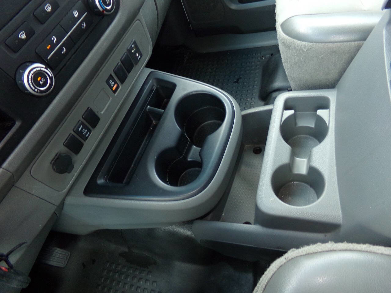 Used 2016 Nissan NV 2500 SL w/ Technology Package image 46