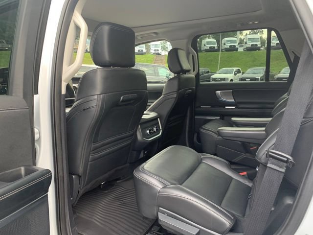 Certified 2025 Ford Expedition Platinum AWD/4WD image 20