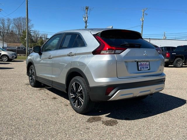 Used 2025 Mitsubishi Eclipse Cross SE image 3