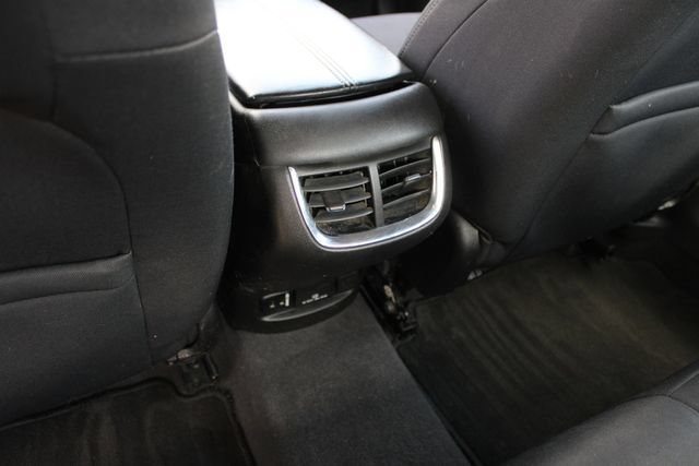 Used 2016 Chevrolet Malibu LT FWD image 21