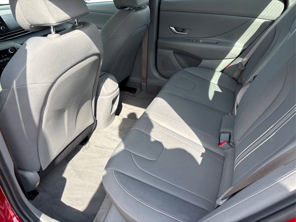 Certified 2025 Hyundai Elantra Sport FWD image 10