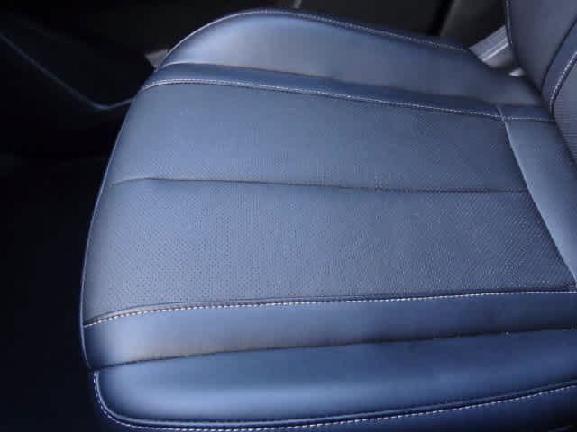 Used 2023 INFINITI QX60 Luxe w/ Performance Audio Package AWD/4WD image 44