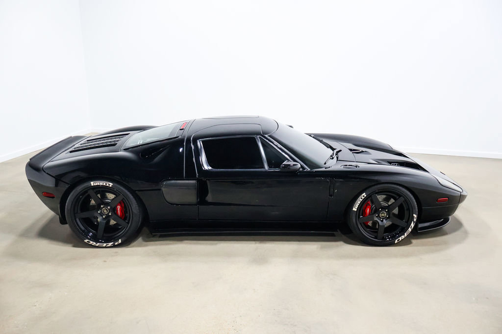 Used 2006 Ford GT RWD image 84