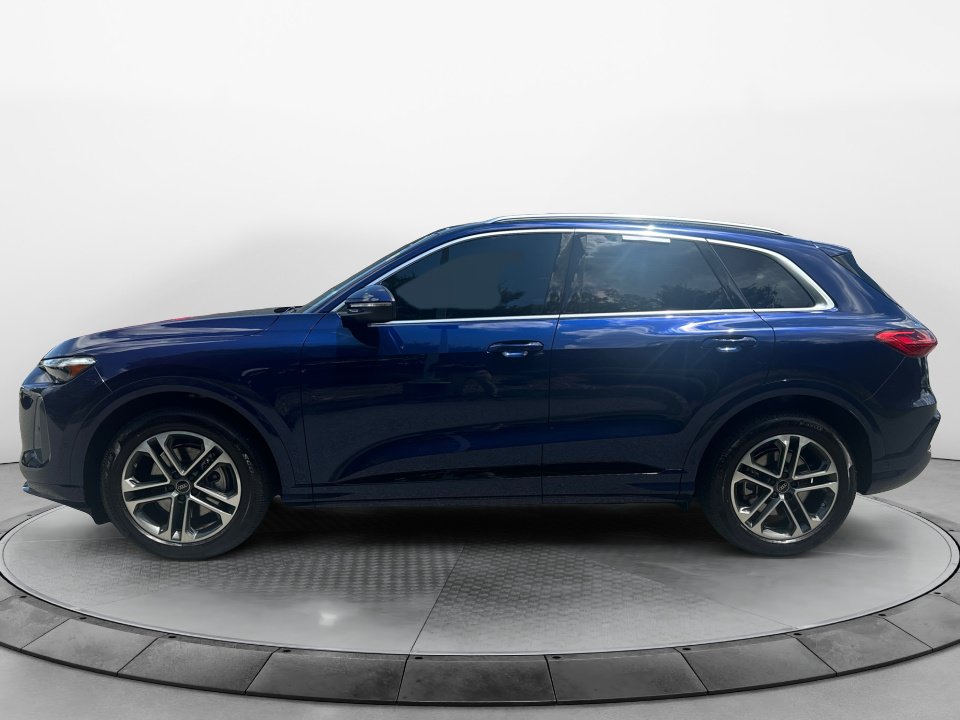 Certified 2025 Audi Q5 Prestige AWD/4WD image 4
