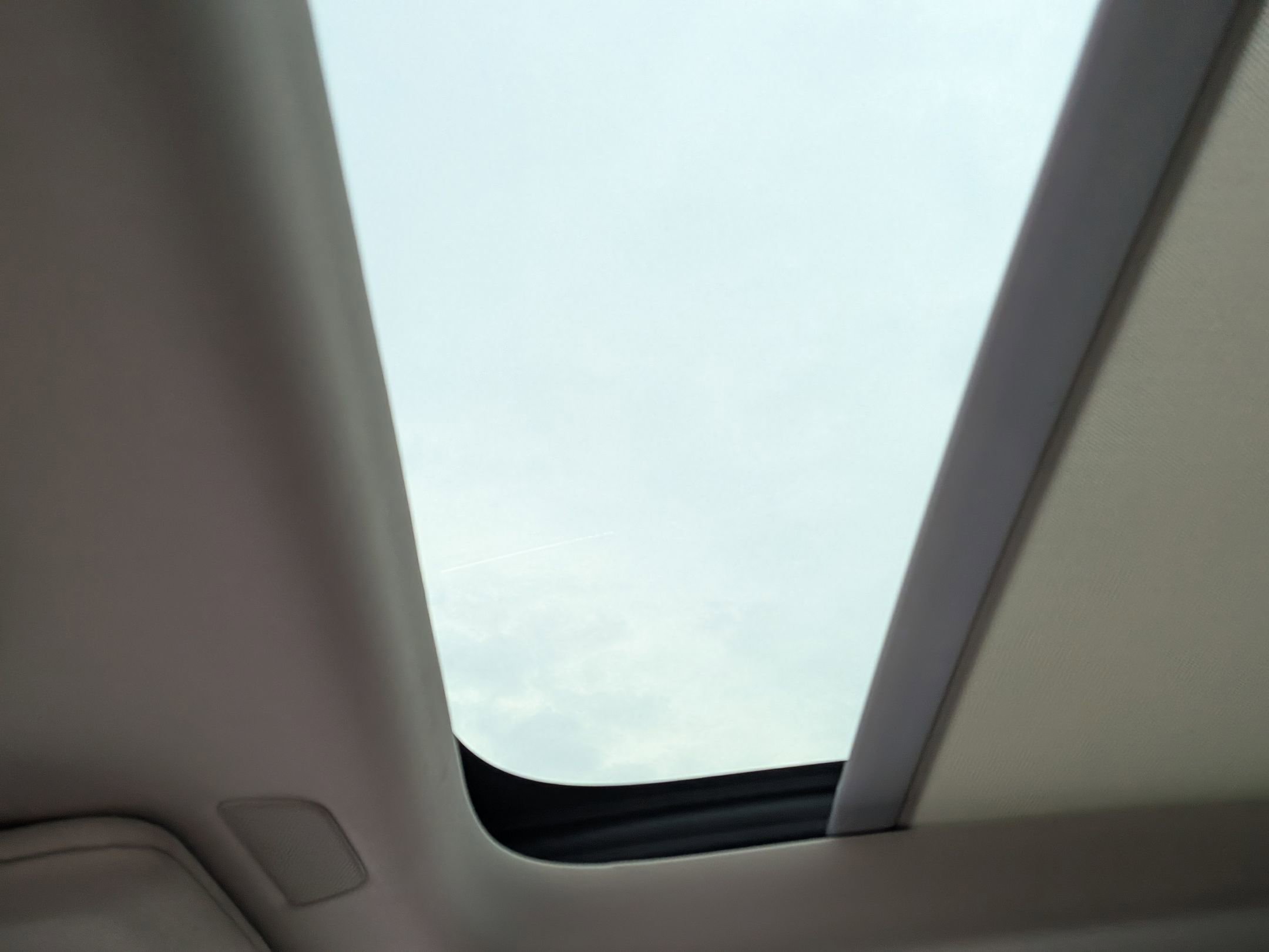 Used 2022 Volvo XC90 T5 Momentum w/ Climate Package image 33