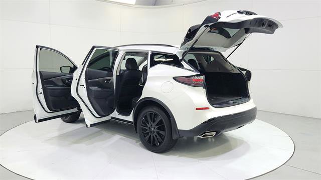 Certified 2024 Nissan Murano SV w/ SV Midnight Edition Package image 31