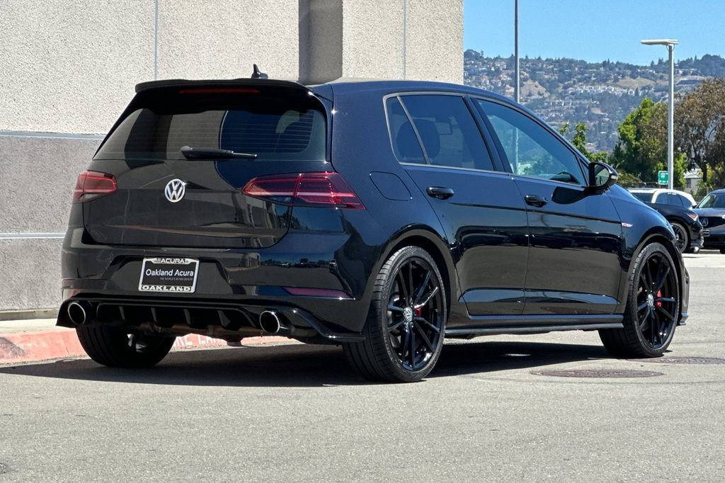 Used 2018 Volkswagen GTI SE FWD image 4