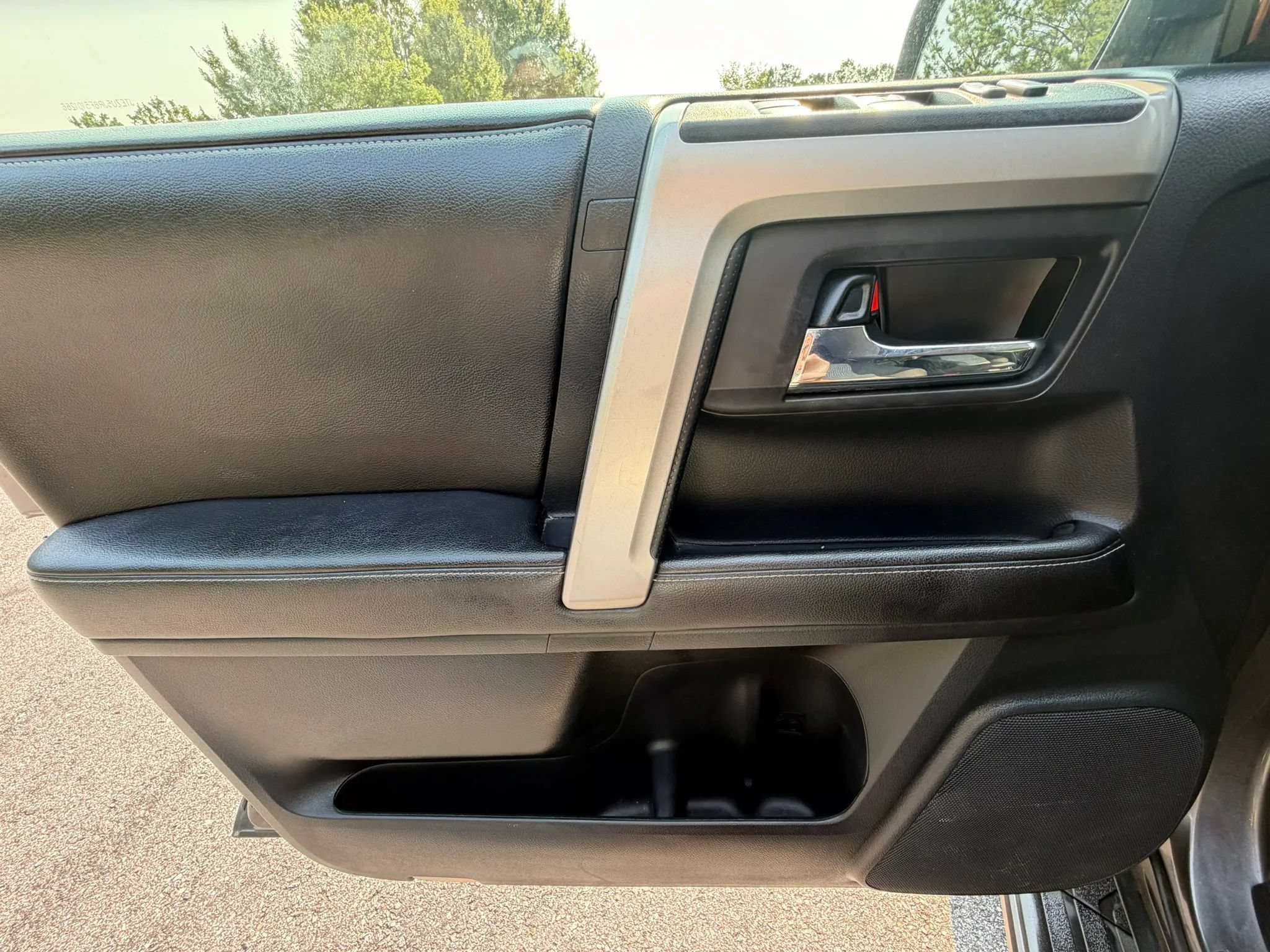 Used 2015 Toyota 4Runner SR5 RWD image 16