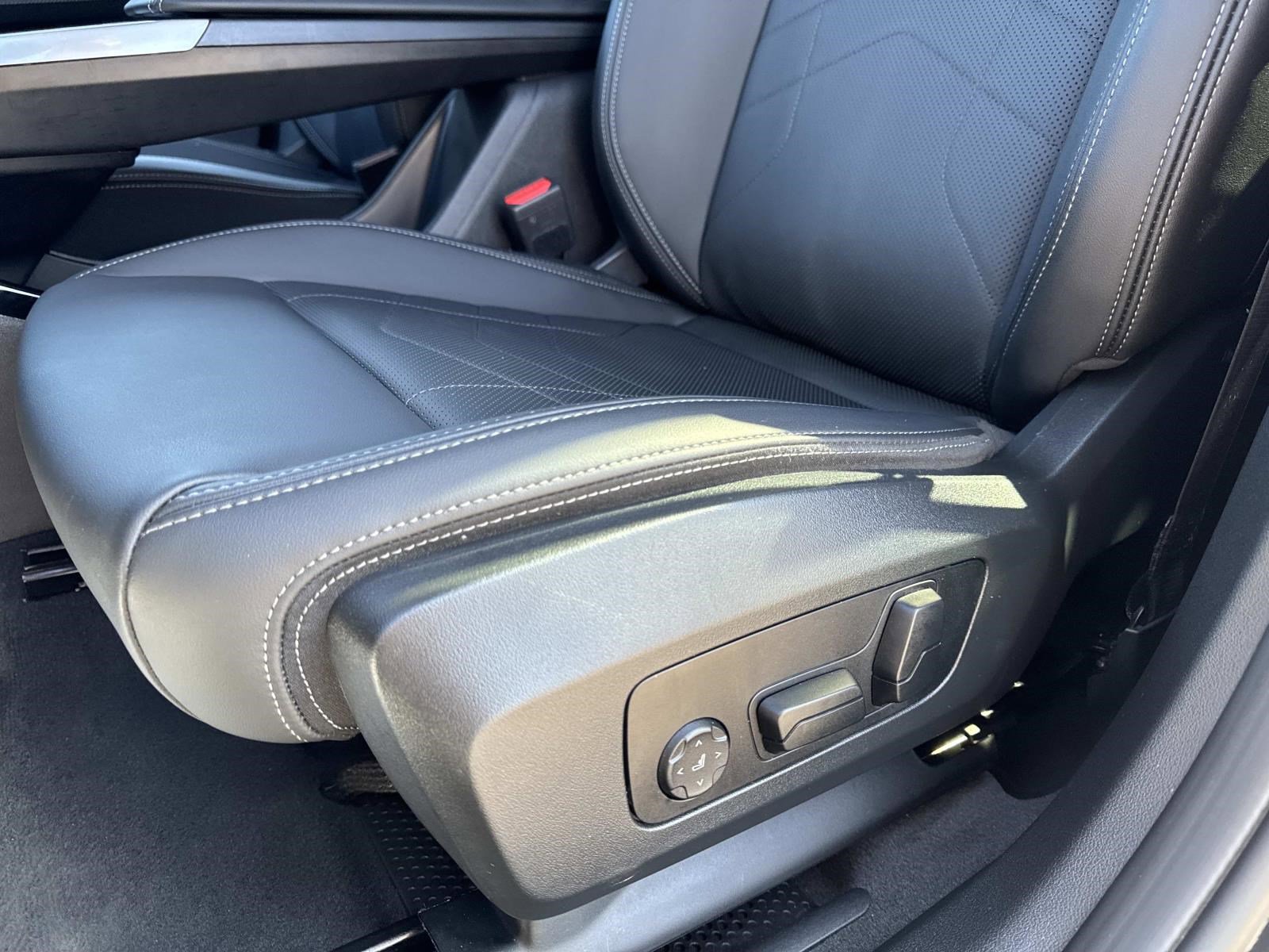 Certified 2025 BMW X2 xDrive28i image 19