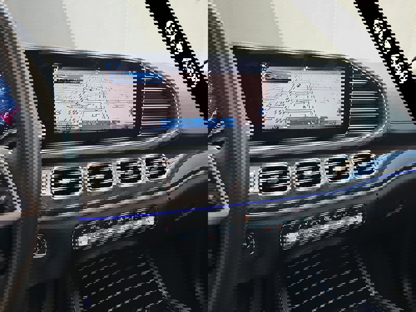 Used 2024 Mercedes-Benz GLS 450 4MATIC image 20