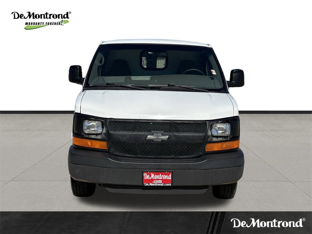 Used 2009 Chevrolet Express 2500 image 2