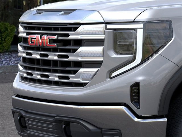 New 2026 GMC Sierra 1500 SLE image 13