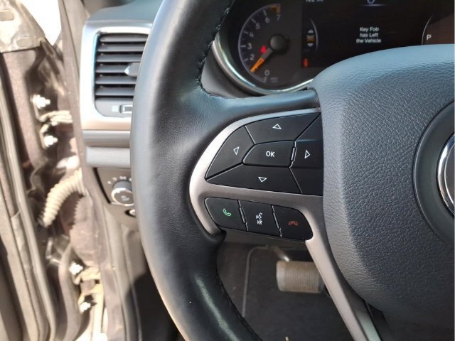 Used 2021 Jeep Grand Cherokee Laredo X AWD/4WD image 20