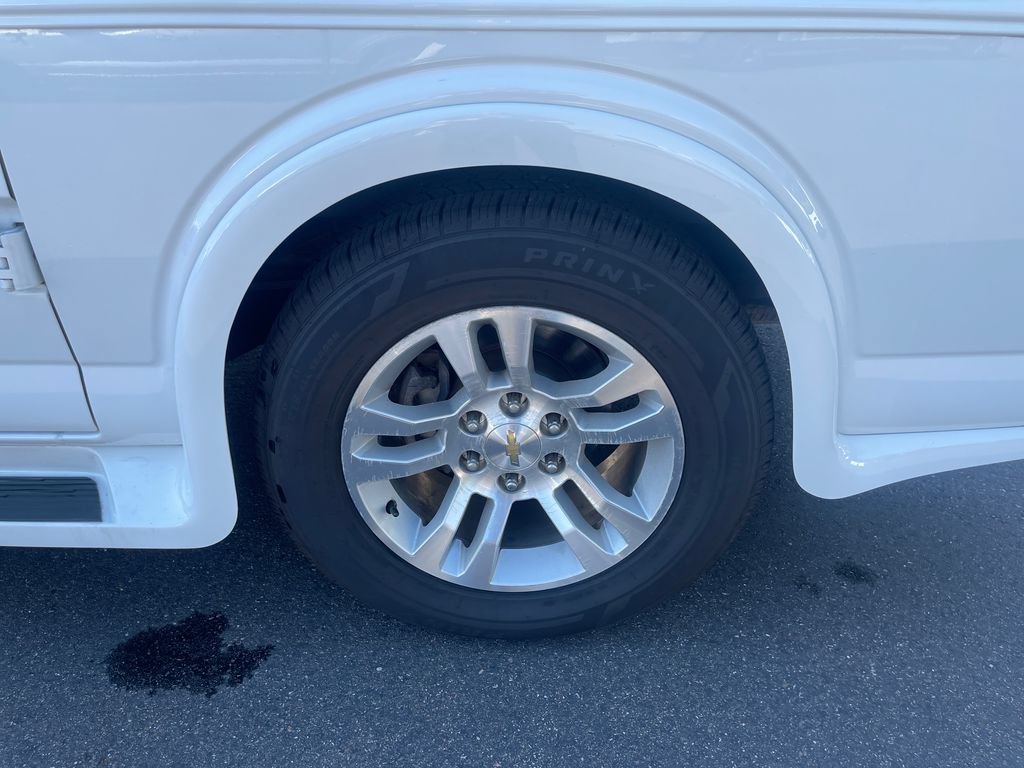 Used 2014 Chevrolet Express 1500 AWD image 10