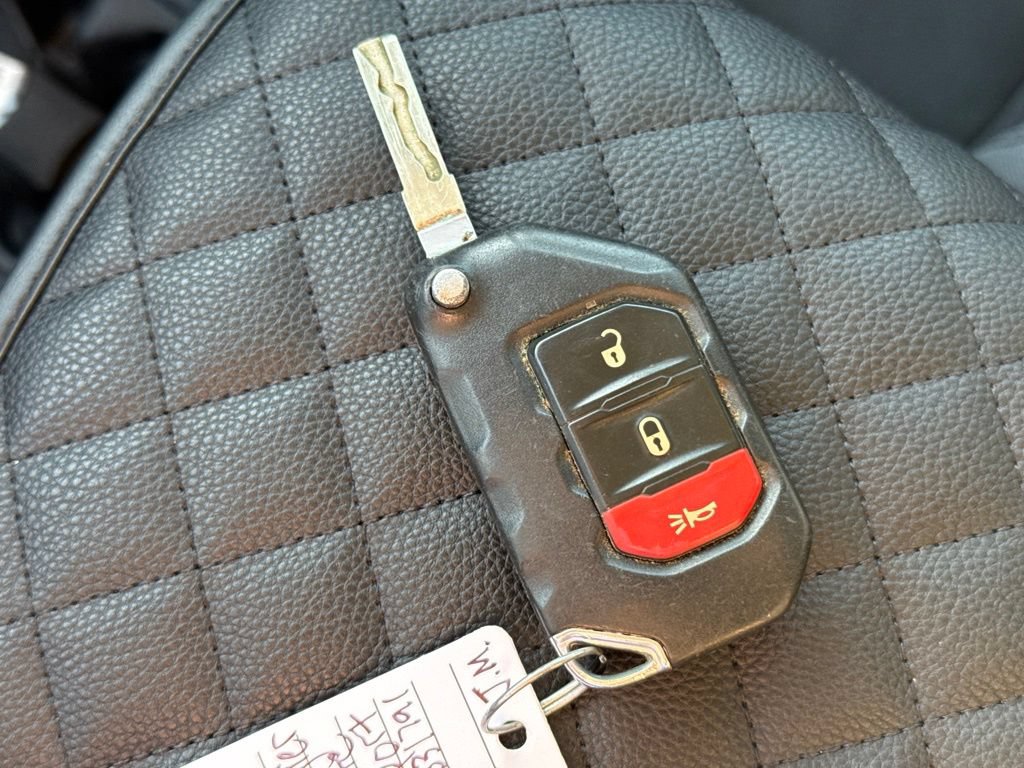 Used 2019 Jeep Wrangler Unlimited Sport S AWD/4WD image 20