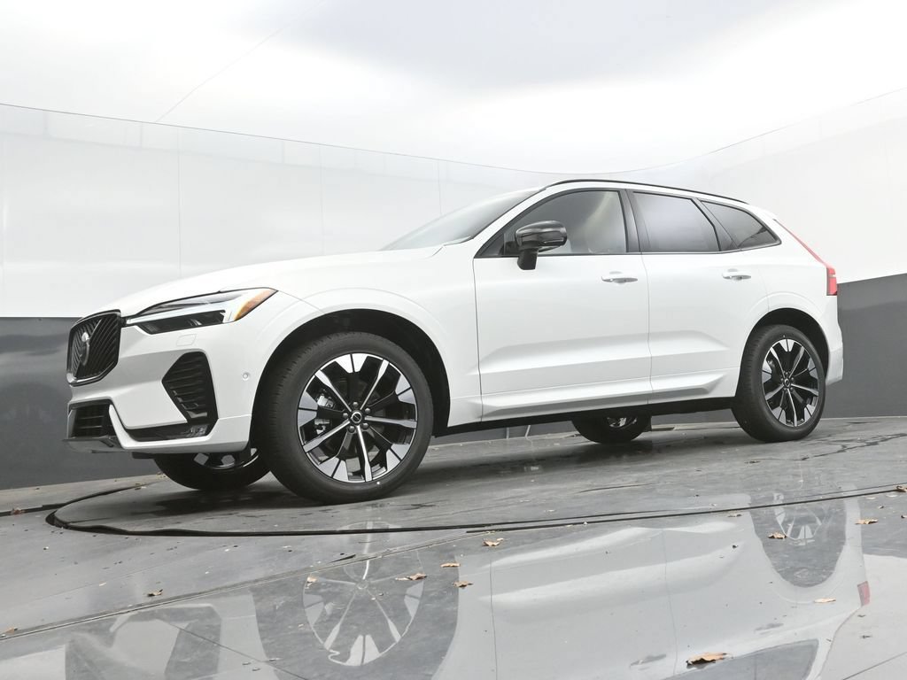 New 2026 Volvo XC60 B5 Plus w/ Protection Package Premier AWD/4WD image 30