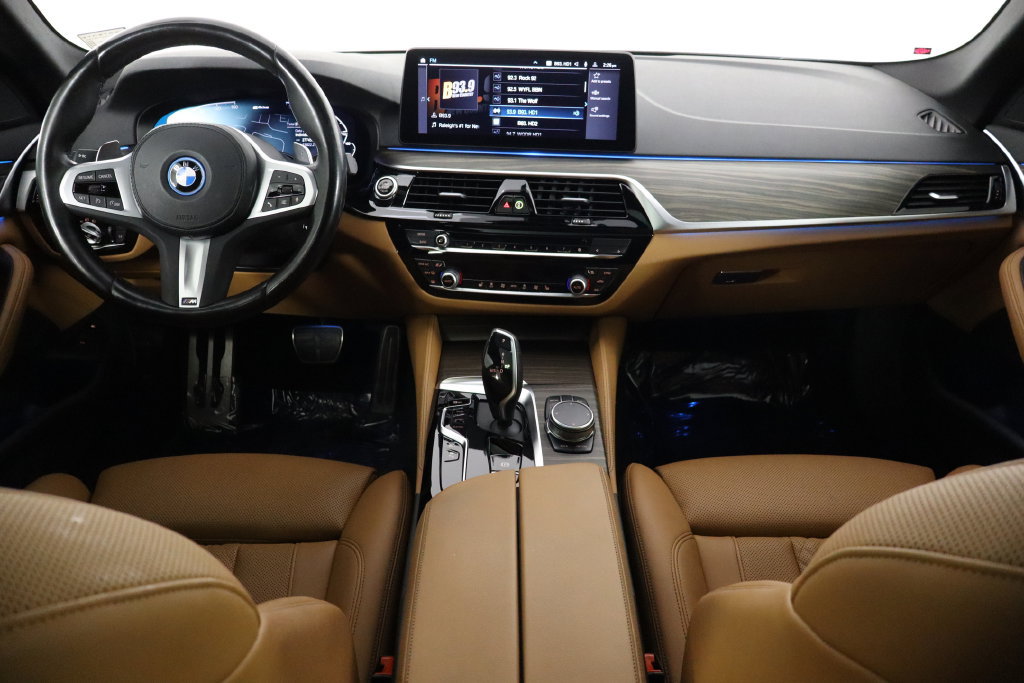 Used 2023 BMW 530e w/ M Sport Package RWD image 13