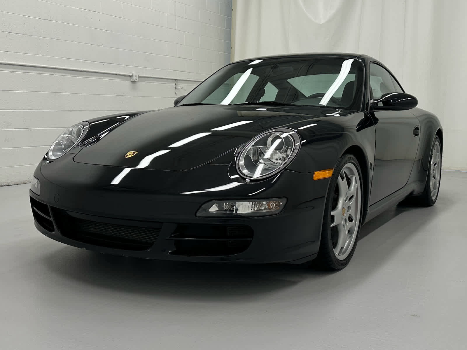 Used 2006 Porsche 911 Carrera S RWD image 4