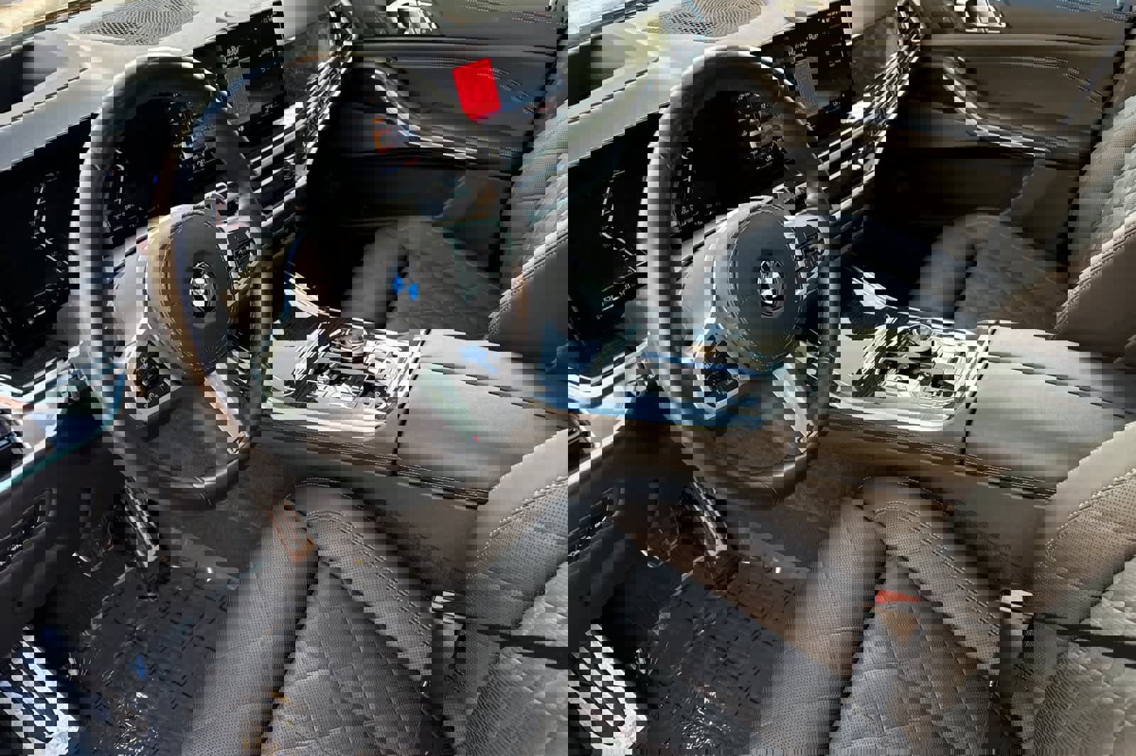 Used 2024 BMW X7 xDrive40i w/ M Sport Package image 11