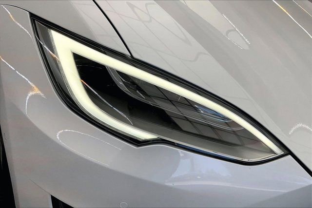 Used 2020 Tesla Model S Performance image 29