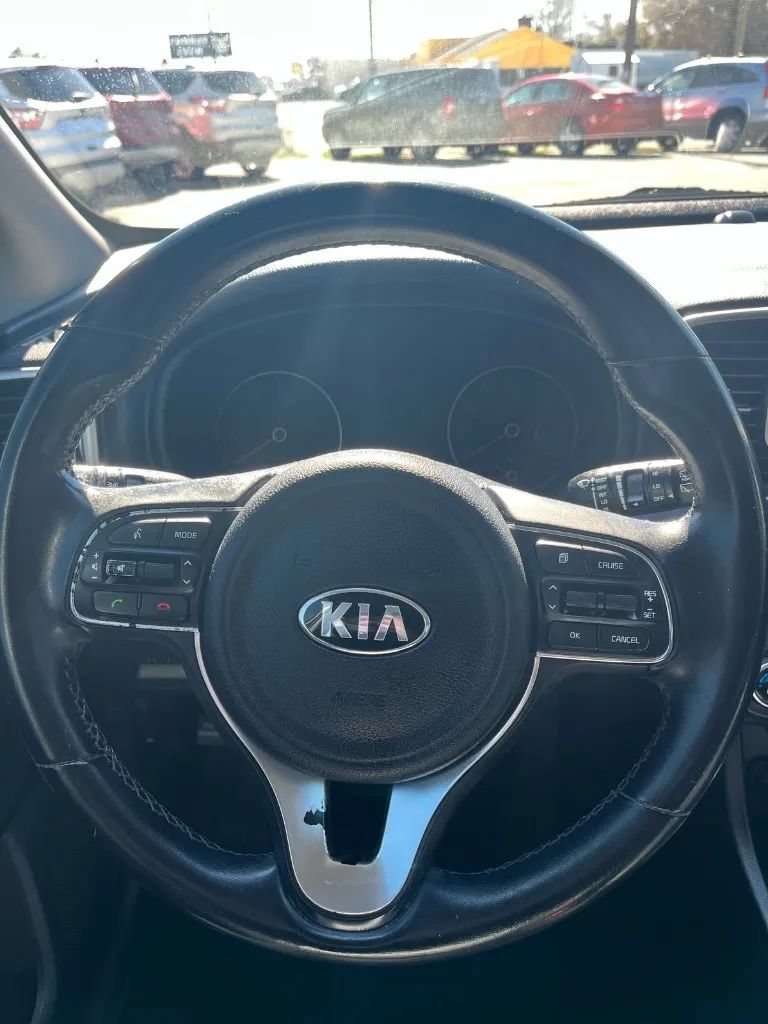 Used 2017 Kia Sportage EX FWD image 11