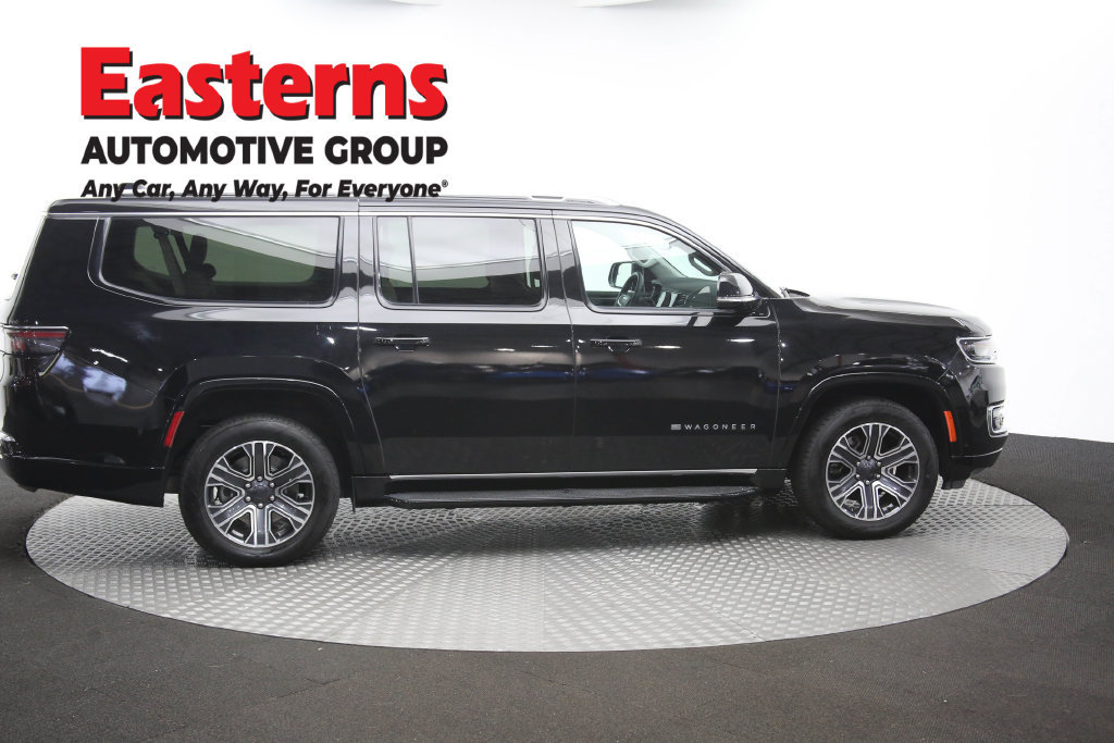 Used 2024 Jeep Wagoneer L Series II w/ Flexible Seating Group RWD image 51