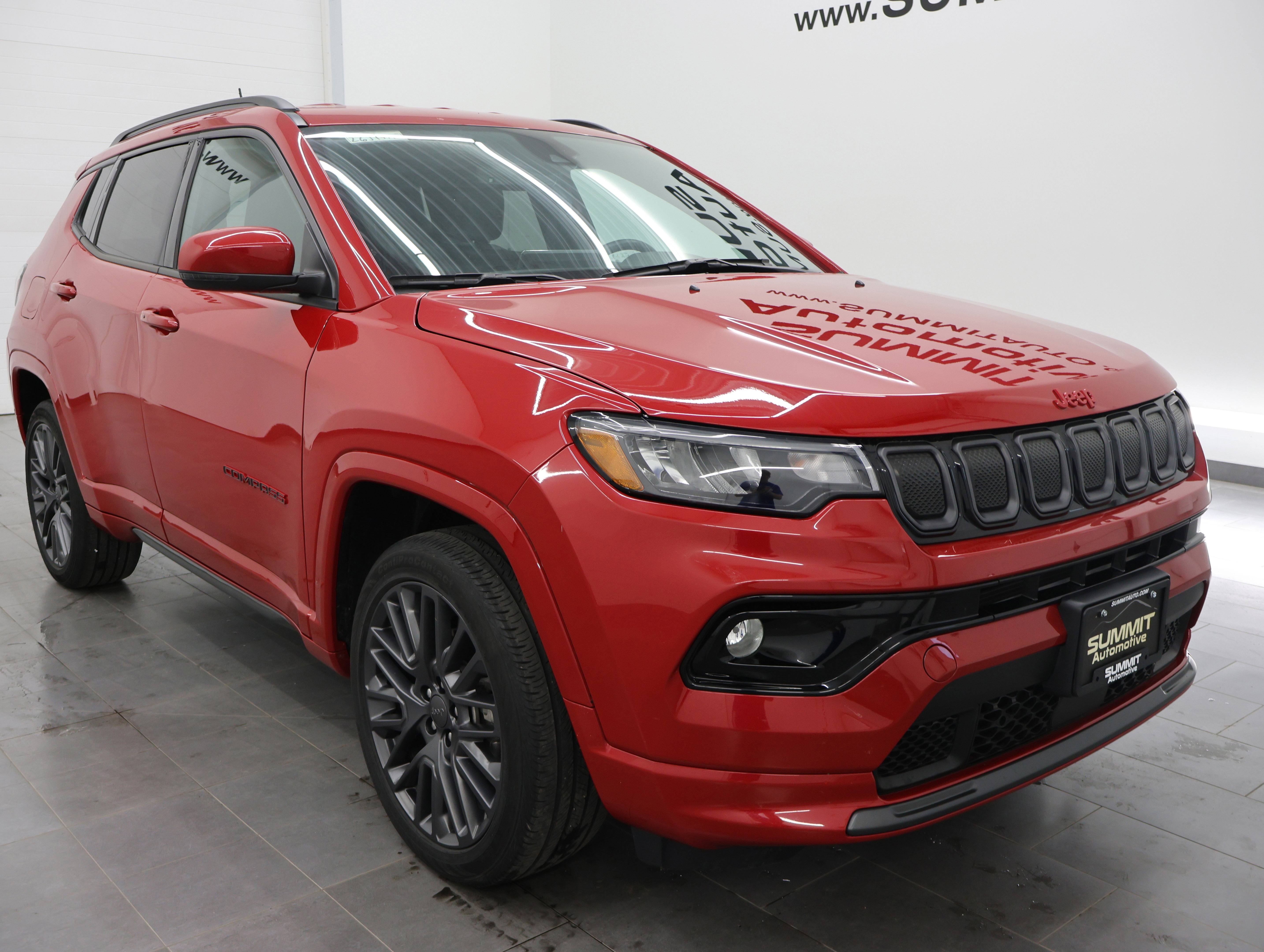Used 2022 Jeep Compass Limited AWD/4WD image 2