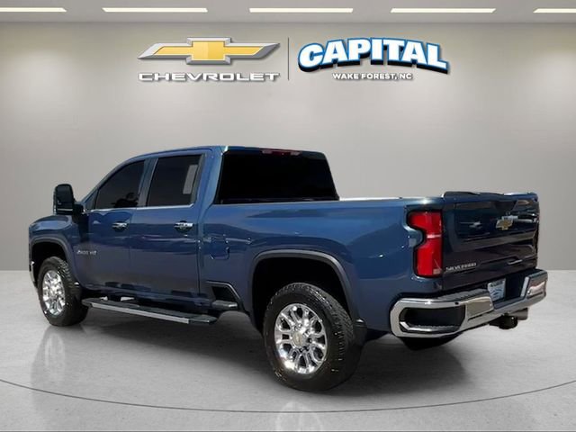 Used 2025 Chevrolet Silverado 2500 LTZ w/ LTZ Premium Package AWD/4WD image 3