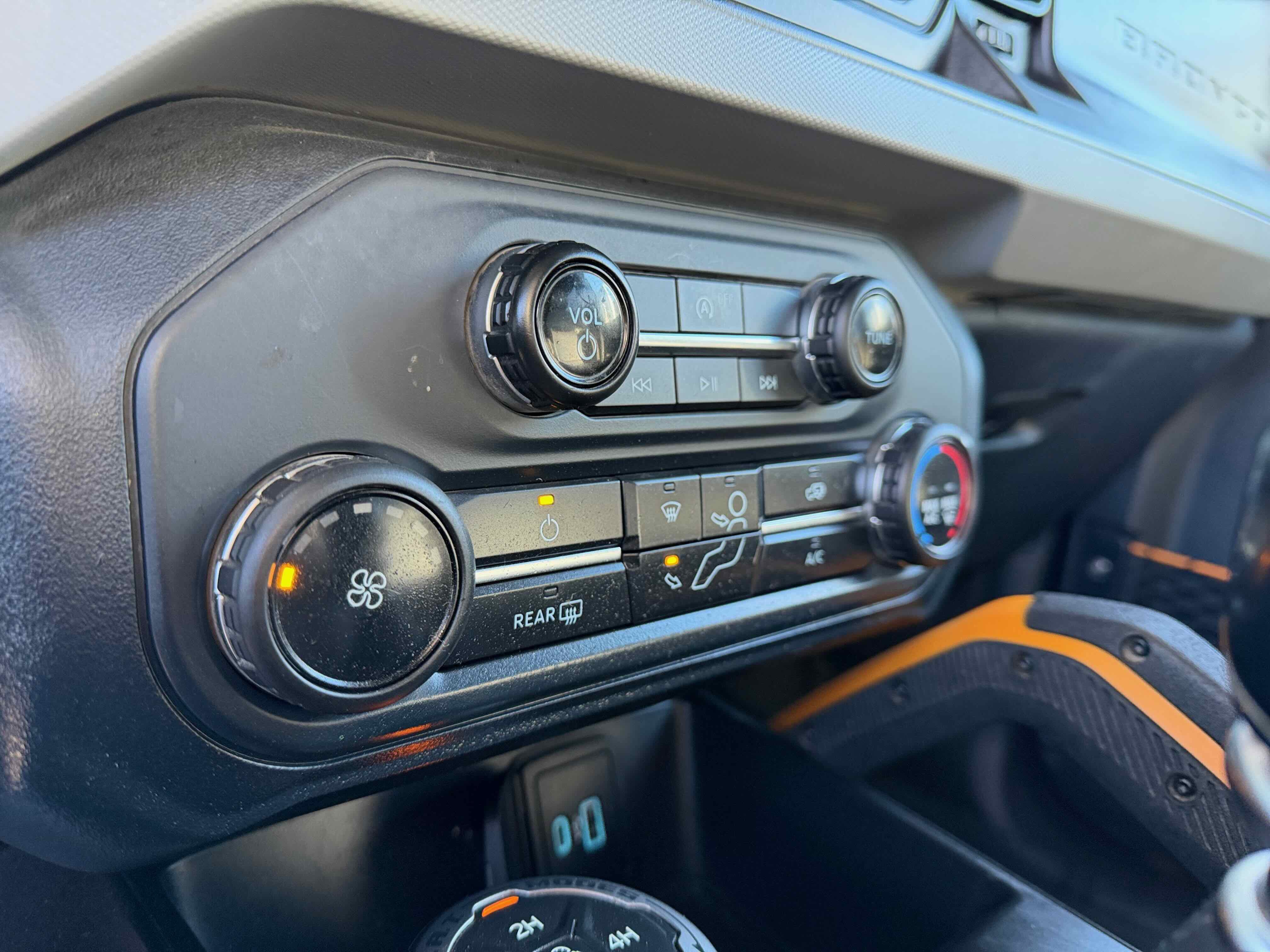 Certified 2022 Ford Bronco Badlands w/ Sasquatch Package image 24