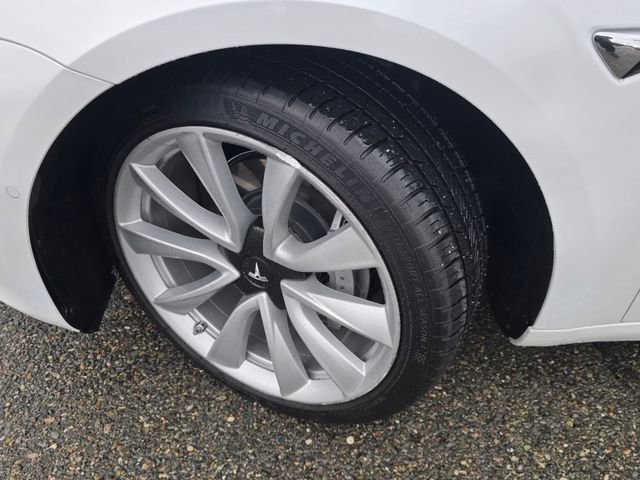 Used 2019 Tesla Model 3 Long Range image 22