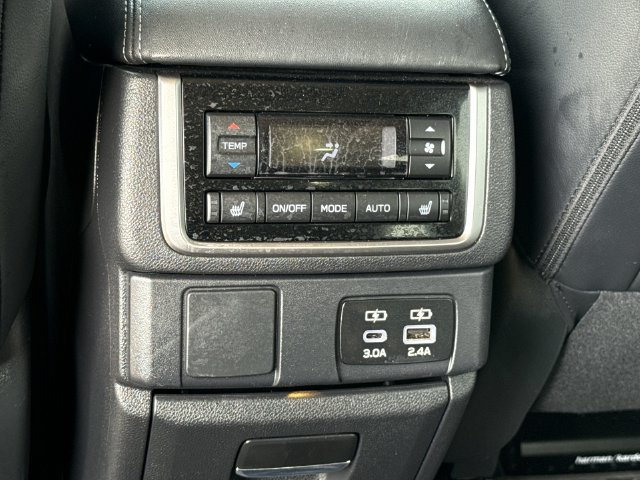 Used 2023 Subaru Ascent Limited w/ Technology Package AWD/4WD image 11